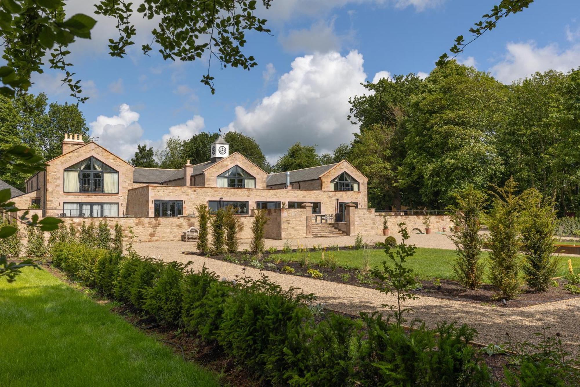 Farm Cottage at Charlton Hall Alnwick Exteriör bild